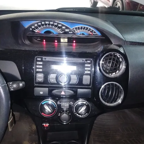Toyota Etios Platinum 1.5 Flex 16V 5P Mec. 2014