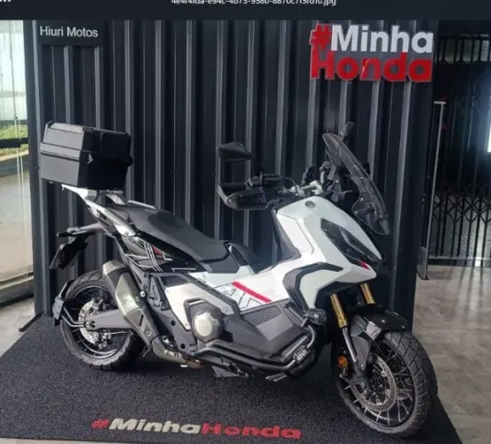 Honda X ADV 750 2023/2024 - apenas 2758 km rodados , moto super equipada 