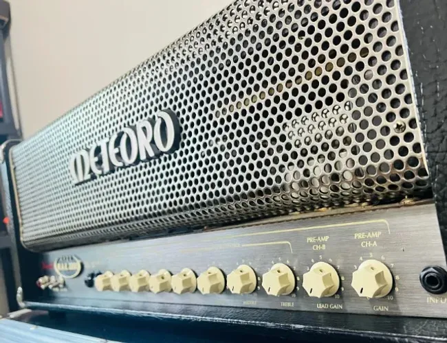 Amplificador Valvulado Meteoro MAK 3000 - O mais novo da OLX