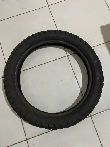 Pneus aro 21 e 18