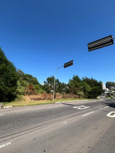 Vendo Área de terra Perimetral Sul Bairro Floresta