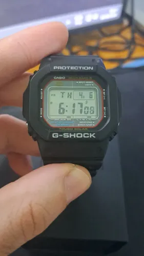 Relógio Casio G-Shock GW-M5610U-1JF Tough Solar