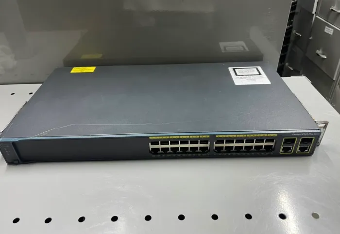 Switch catalyst 2960 plus series