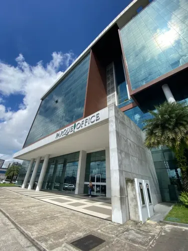 Sala comercial na Augusto Montenegro - Andar Alto