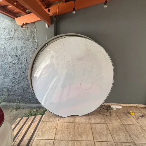 VENDO LETREIRO LUMINOSO PARA FACHADA COMERCIAL 1,80 X 1,80