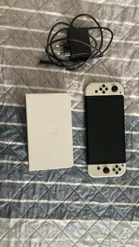 Nintendo Switch OLED - Bloqueado/Original.