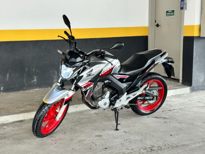 HONDA CB250F 2021 - Apenas 23 mil km!