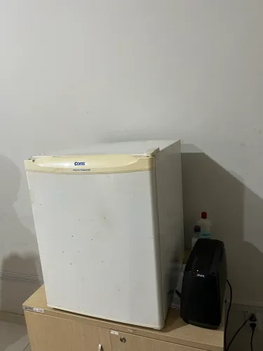 Frigobar Consul CRC08 76L 220V