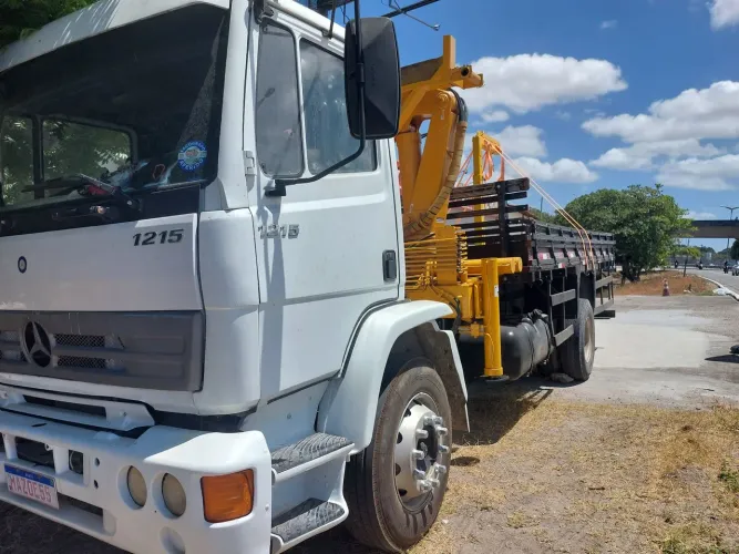 Locação de caminhão munck e caçamba