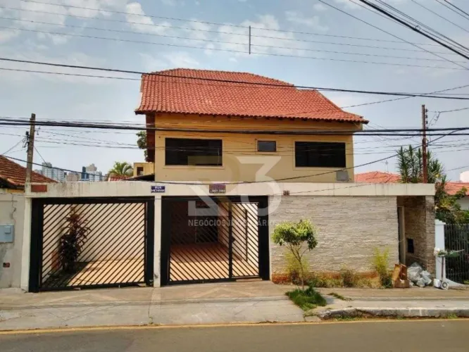 Sobrado para venda e locação com 540 m², escritório e área gourmet no Jardim Quebec em Lon