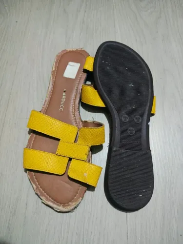 Chinelo usado