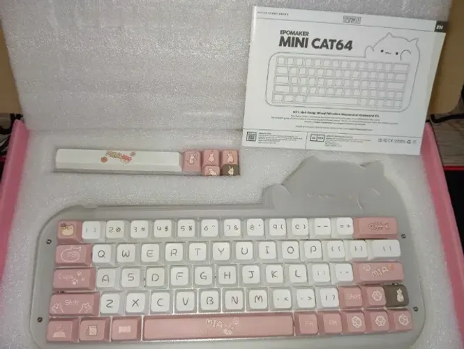Teclado Mecânico Epomaker Mini Cat 64