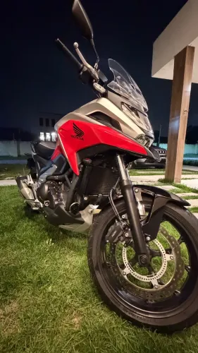 ? HONDA NC 750X DCT 2025 ? APENAS 1.700 KM ? ESTADO DE ZERO! ? OPORTUNIDADE ÚNICA!