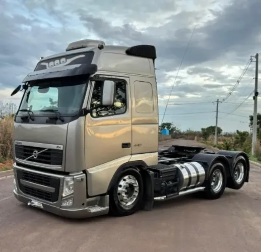 Volvo Fh 440 6x2 - Ano 2011 Cavalo