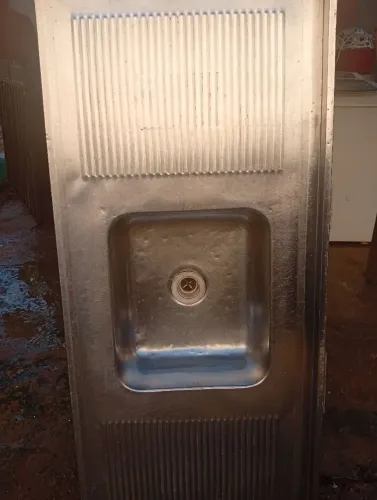 Pia inox no valor de 100 reais só pra interessado *
