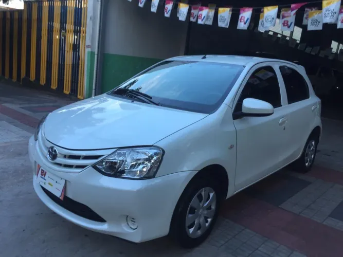 Toyota Etios X 1.3 Flex 16V 5P Mec. 2016
