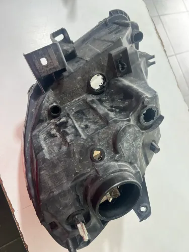 Farol kangoo 13/14