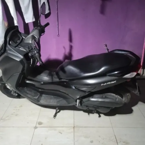 Vendo Yamaha nmax 160cx ano 2021 moto bem conservada com pouco mais de 30 mil km rodados