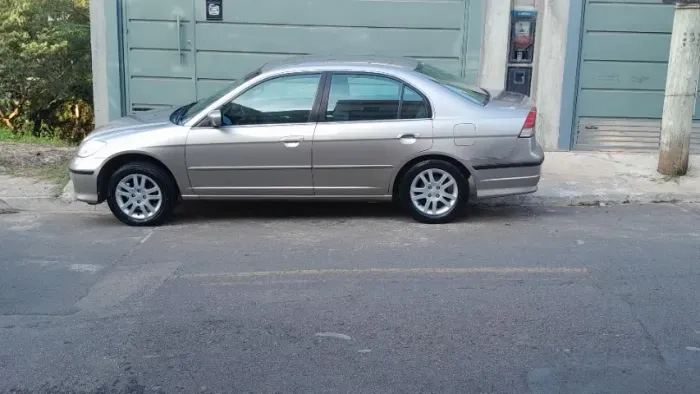Honda Civic Sedan LX 1.7 16V 115cv Mec. 4P 2004
