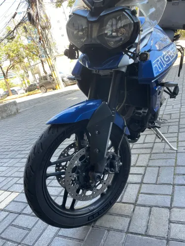 Triumph Tiger 800 XRx 2018/19 painel TFT - TROCO POR HARLEY