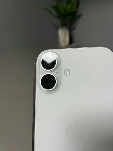iPhone 16 GB 256