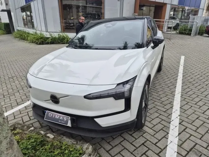 Volvo EX30 E60 Ultra (elétrico) 2025