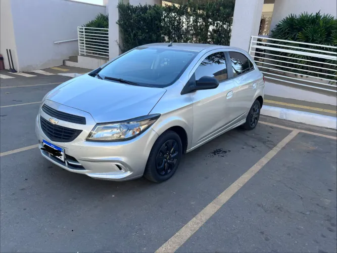 Chevrolet Onix JOY Hatch 1.0 8V Flex Mec. 4P 2019