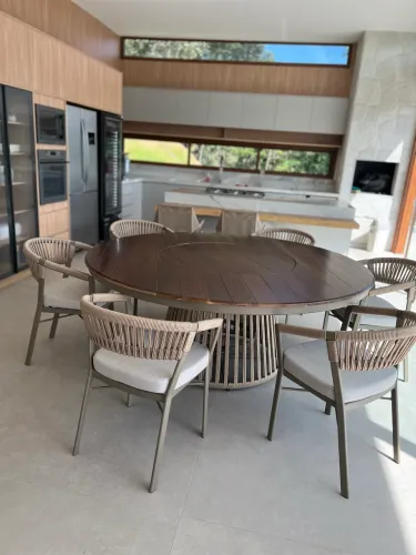 Mesa área externa e gourmet