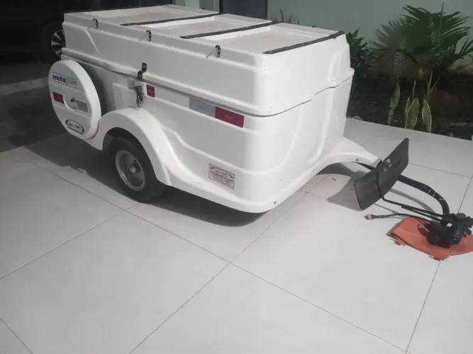 Reboque pra moto carrocinha em fibra