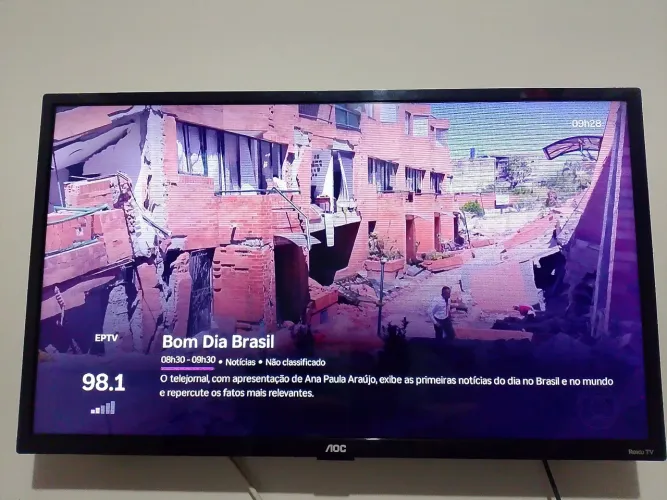 Smart tv Roku 32 polegadas, funcionando perfeitamente...