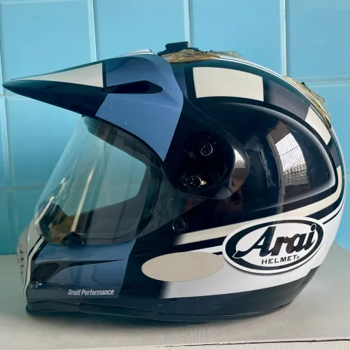 Capacete Arai Cross Tour 