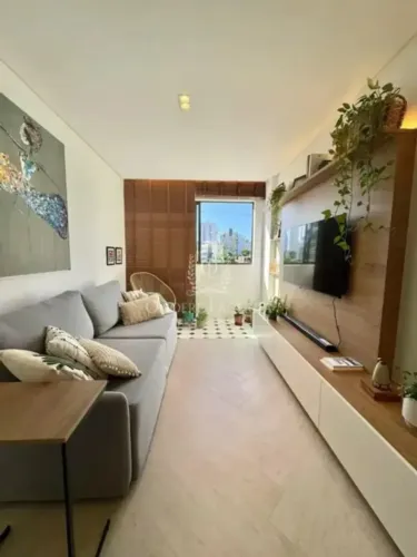 ceci- Leonardo da Vinci | Apartamento de 49m² com moveis fixos armários | 2 quartos
