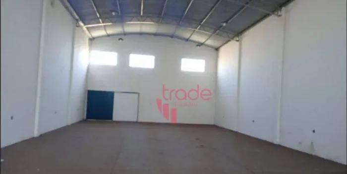 Salão Comercial para Alugar no Bairro Vila Carvalho em Ribeirão Preto com Escritório.