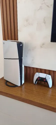 PS5 slim com leitor