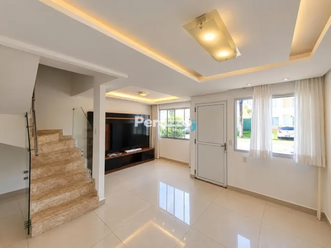 QC 2 Jardins Mangueiral | Casa de 3 Quartos sendo 1 Suíte com Armários Planejados | Piscin
