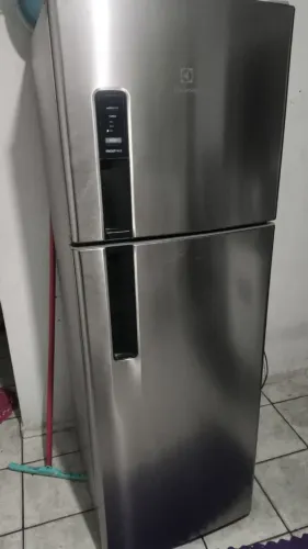 Geladeira eletrolux inox