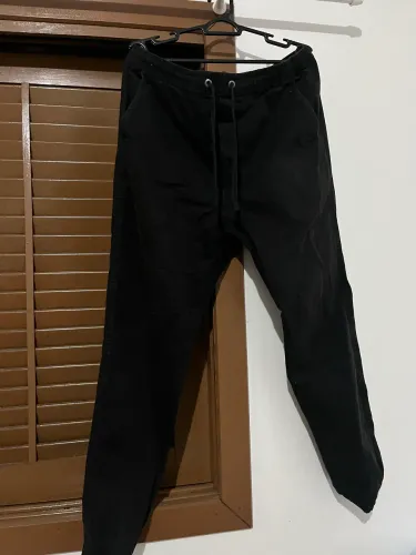 Calça masculina tamanho 40