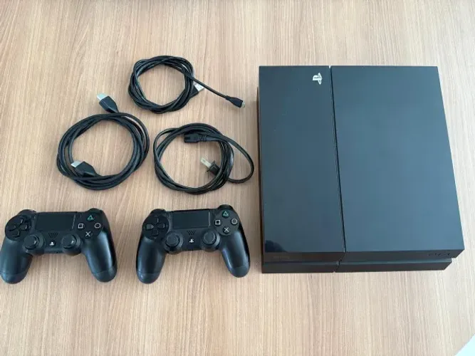 Vendo Playstation 4 em ótimo estado
