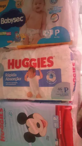 3 fraldas descartáveis tamanho P