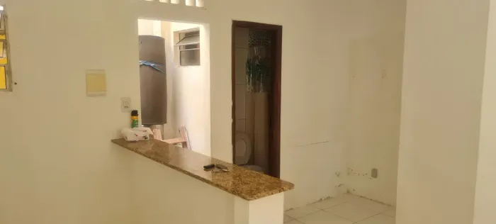 Oportunidade única em Camaçari: Casa Pronta para Morar e com Ampliação Já Iniciada!