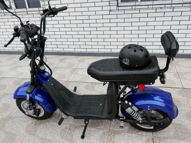 Moto elétrica semi nova