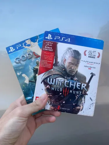 GOD OF WAR 4, THE WITCHER PS4
