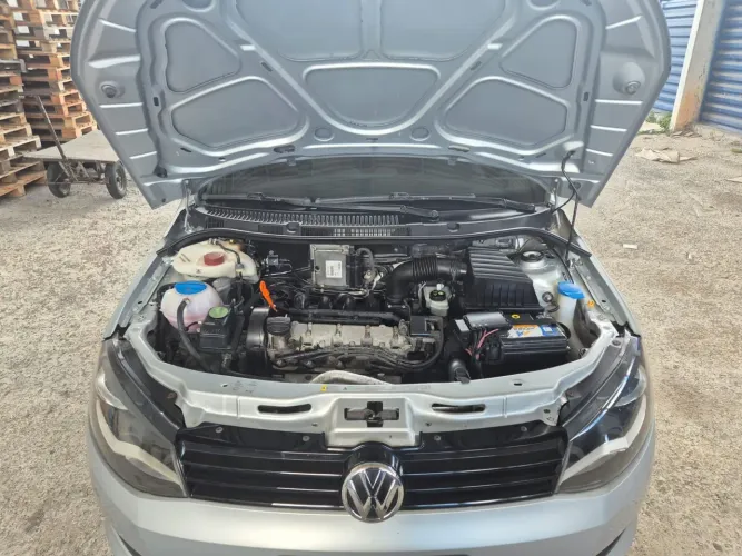Volkswagen Gol Geração VI 1.6 8V MI Total Flex I-motion 4P 2014