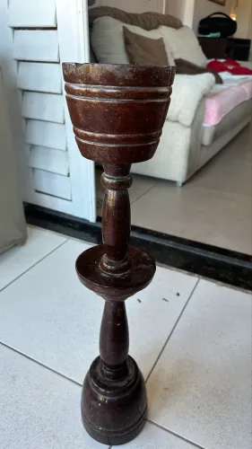 Cinzeiro de madeira de antiguidade 