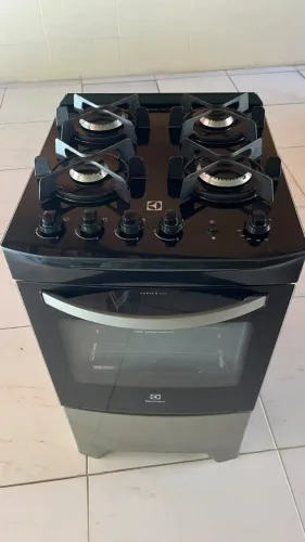 Fogão 4 bocas mesa de vidro electrolux