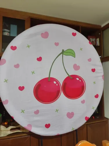Painel de tecido cereja decoração aniversário