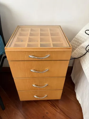 Cômoda Organizadora 4 Gavetas com Tampo de Vidro e Divisórias