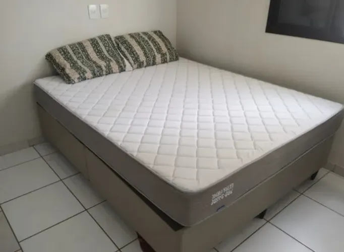 Cama Box + colchao Queen