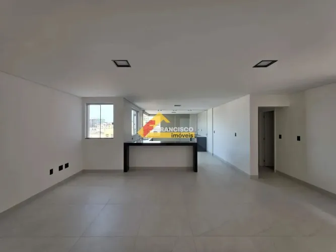Apartamento à venda, 3 quartos, 1 suíte, 2 vagas, Centro - Divinópolis/MG