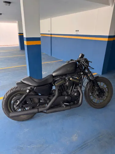 Harley Davidson 883R 2009